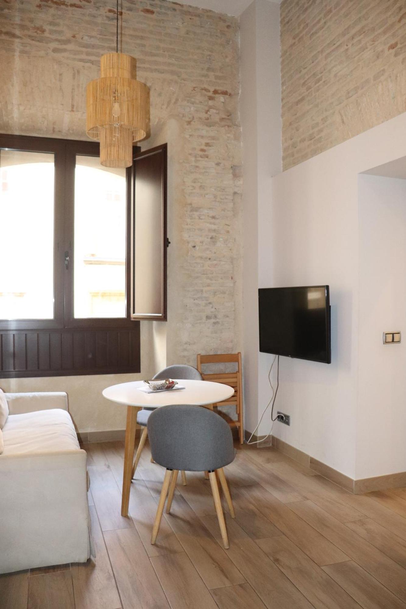 Apartamentos Reyes Catolicos 14 Севилья Экстерьер фото
